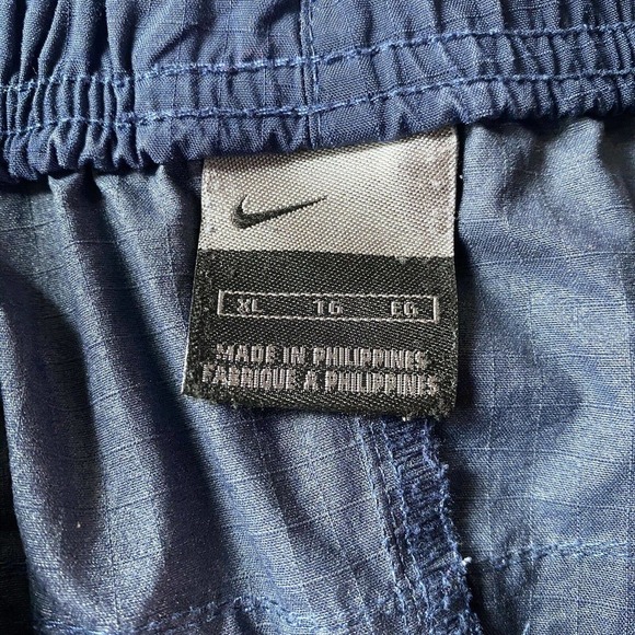 Nike Vtg Athletic Nylon Pants Sz XL blue - Picture 6 of 10